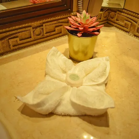 Saraya Corniche Hotel Doha Exterior photo