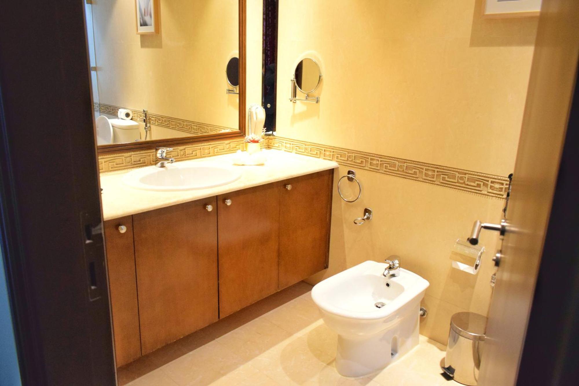Hotel Saraya Corniche